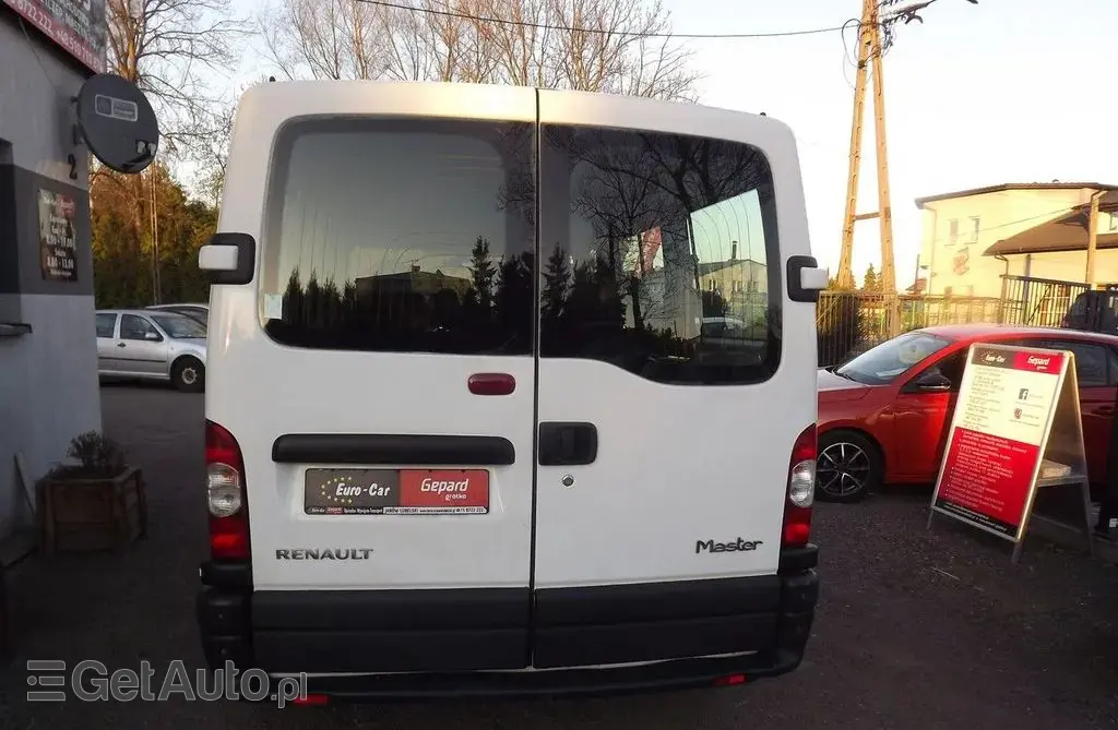RENAULT Master 