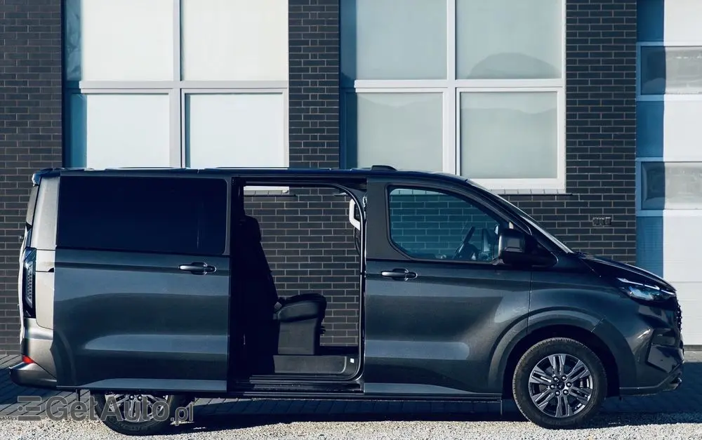 FORD Tourneo Custom 