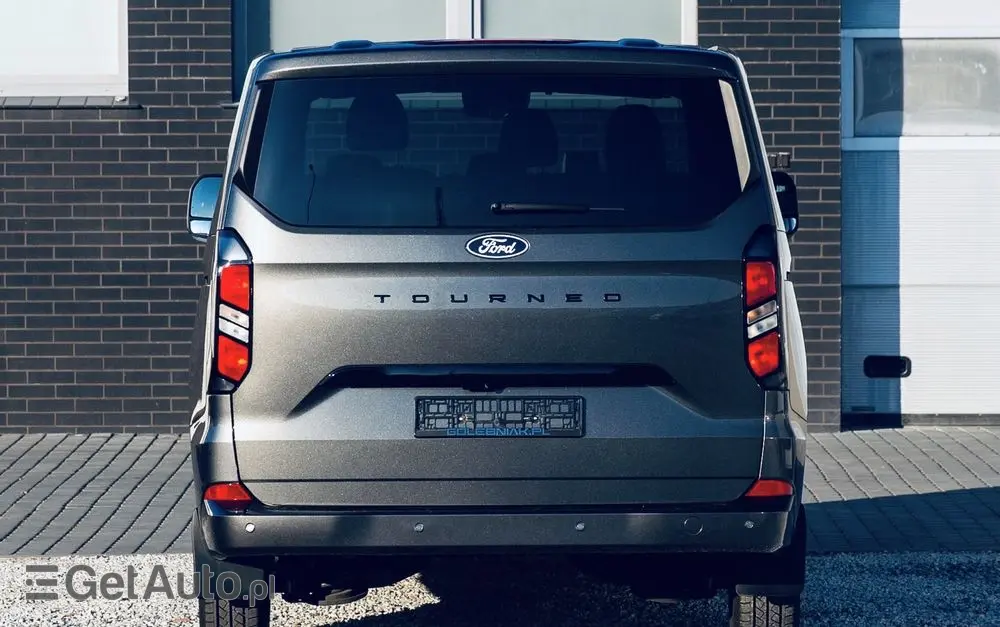 FORD Tourneo Custom 