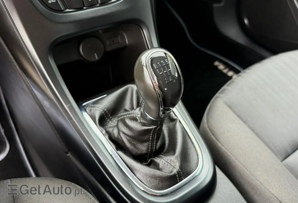 OPEL Astra 1.4 Selection