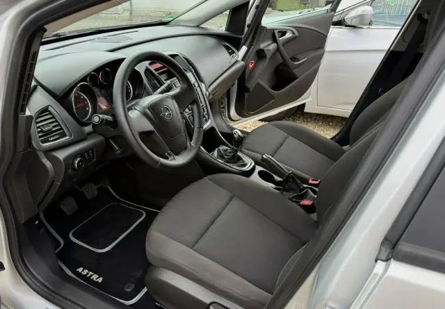 OPEL Astra 1.4 Selection
