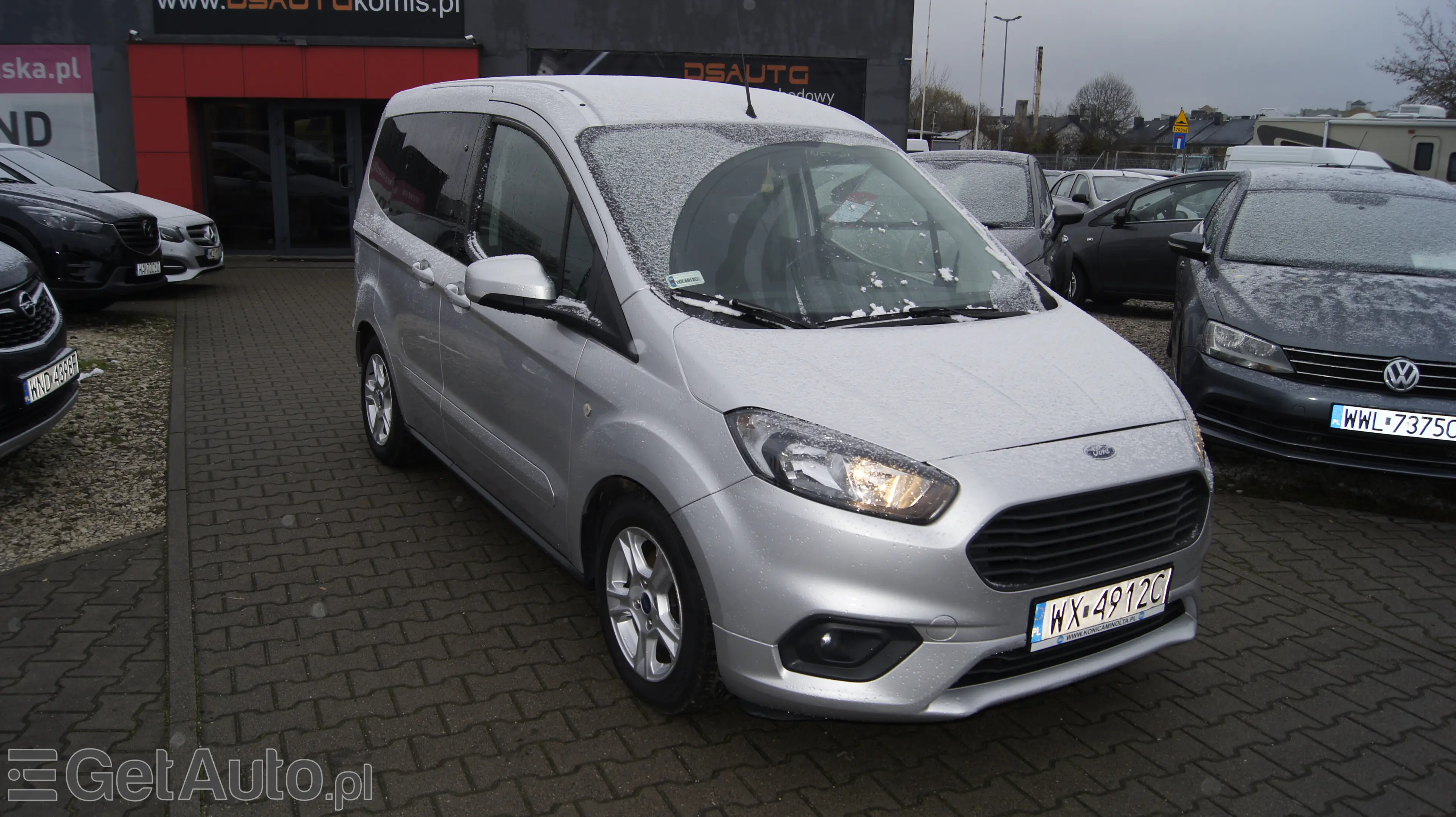 FORD Tourneo Courier 