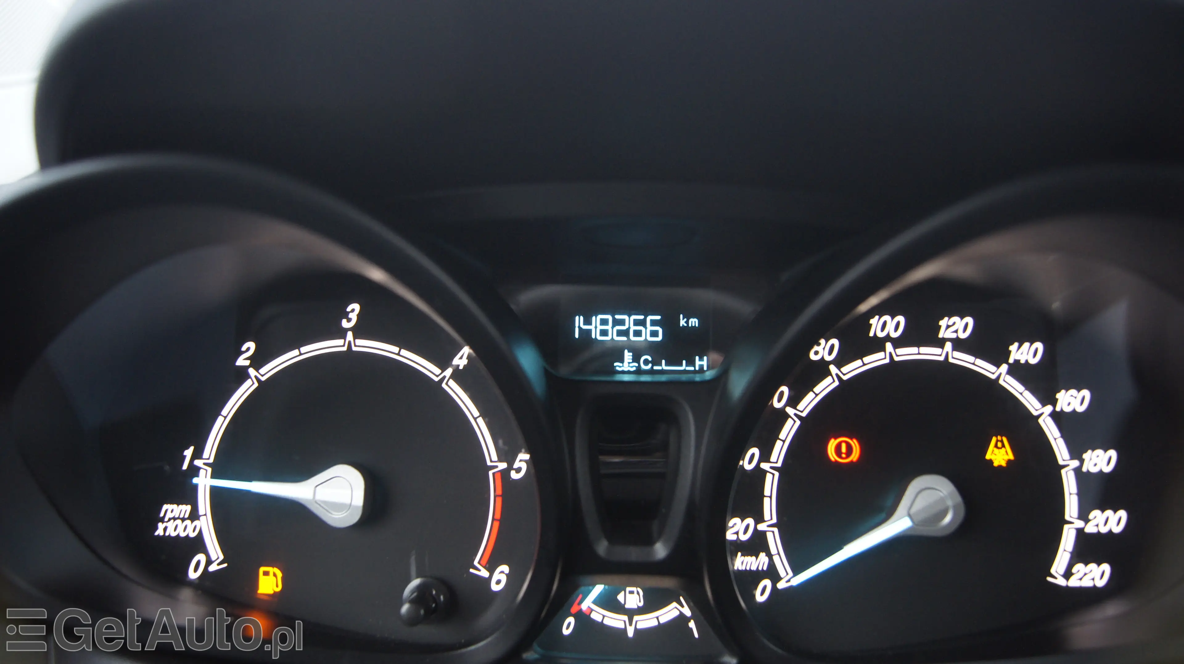 FORD Tourneo Courier 