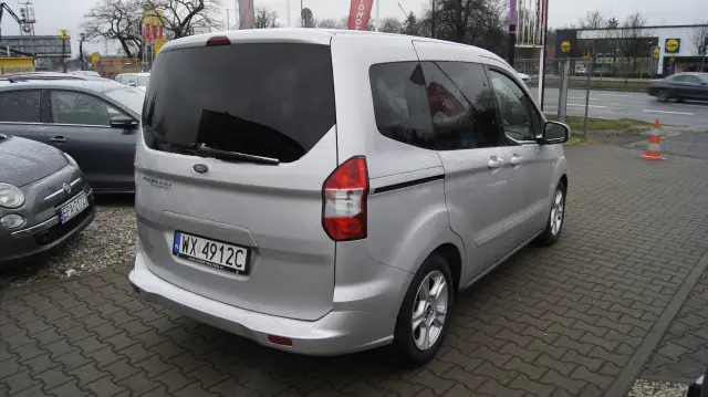 FORD Tourneo Courier 