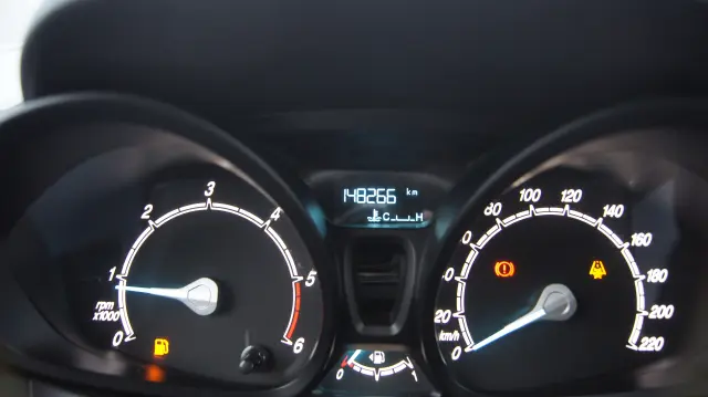 FORD Tourneo Courier 