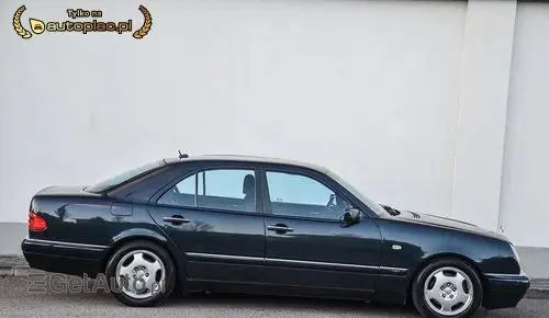 MERCEDES-BENZ Klasa E 