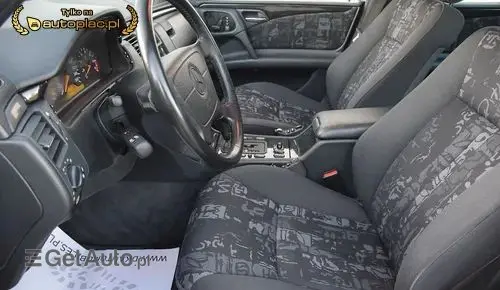 MERCEDES-BENZ Klasa E 