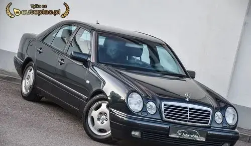 MERCEDES-BENZ Klasa E 