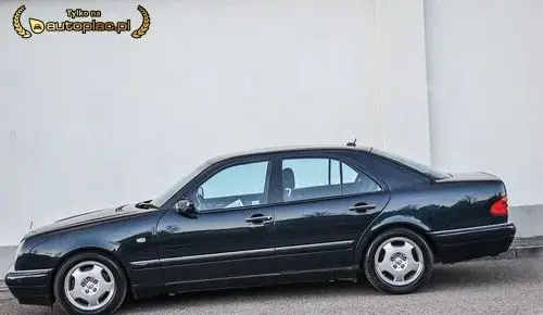 MERCEDES-BENZ Klasa E 