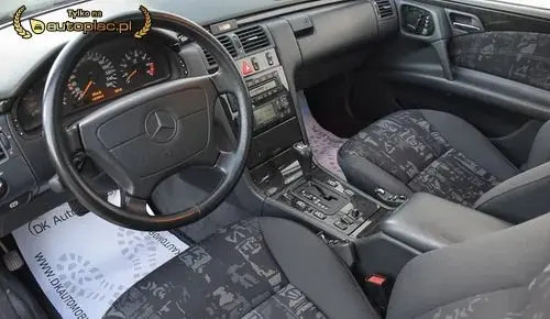 MERCEDES-BENZ Klasa E 