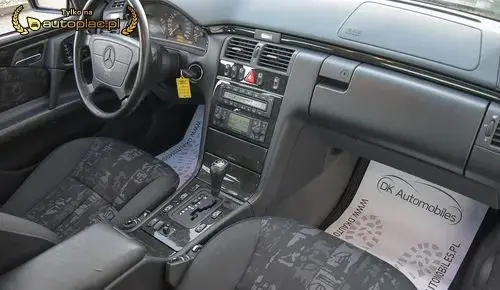 MERCEDES-BENZ Klasa E 