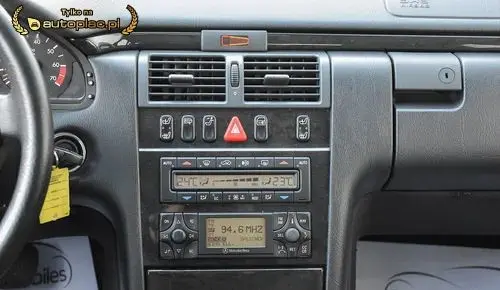 MERCEDES-BENZ Klasa E 