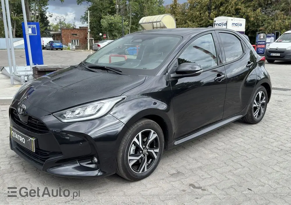 TOYOTA Yaris Hybrid 1.5 VVT-i Elegant