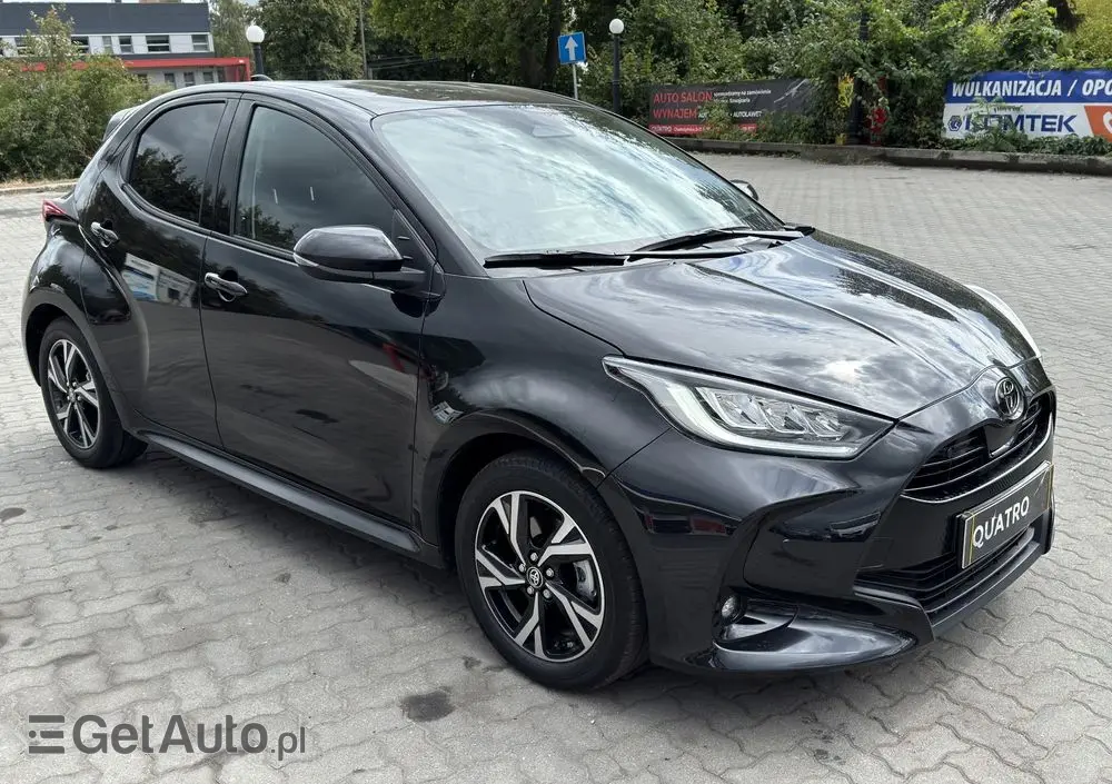 TOYOTA Yaris Hybrid 1.5 VVT-i Elegant