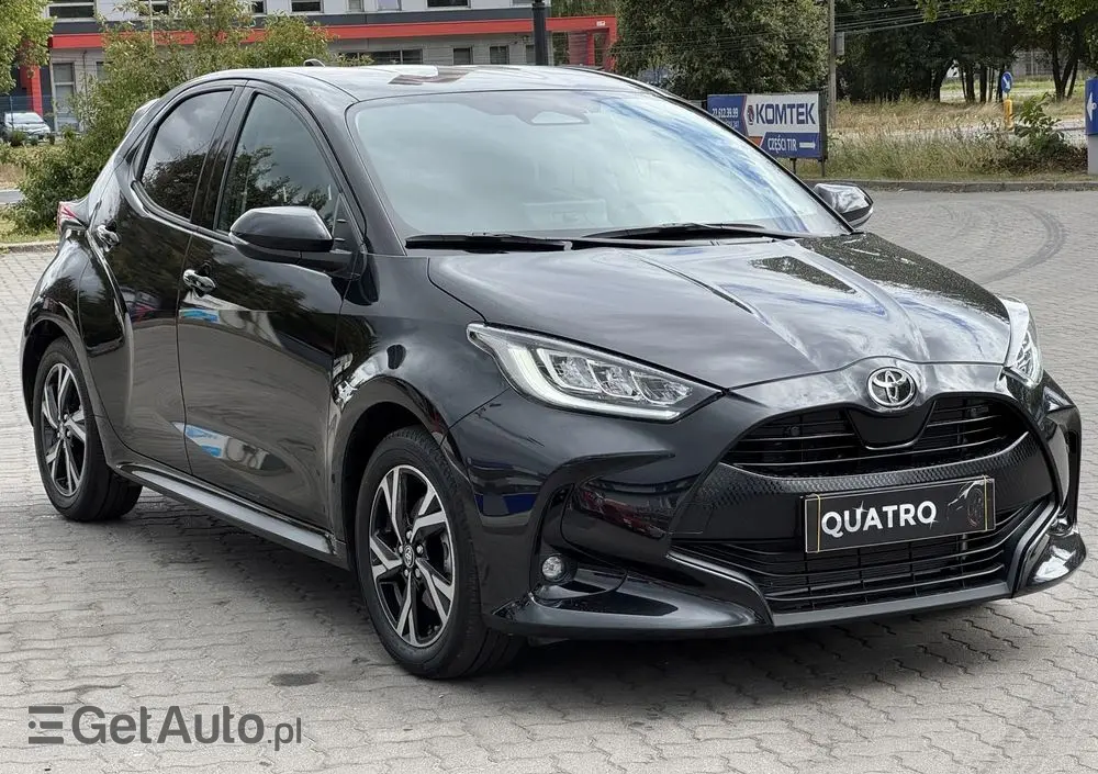 TOYOTA Yaris Hybrid 1.5 VVT-i Elegant