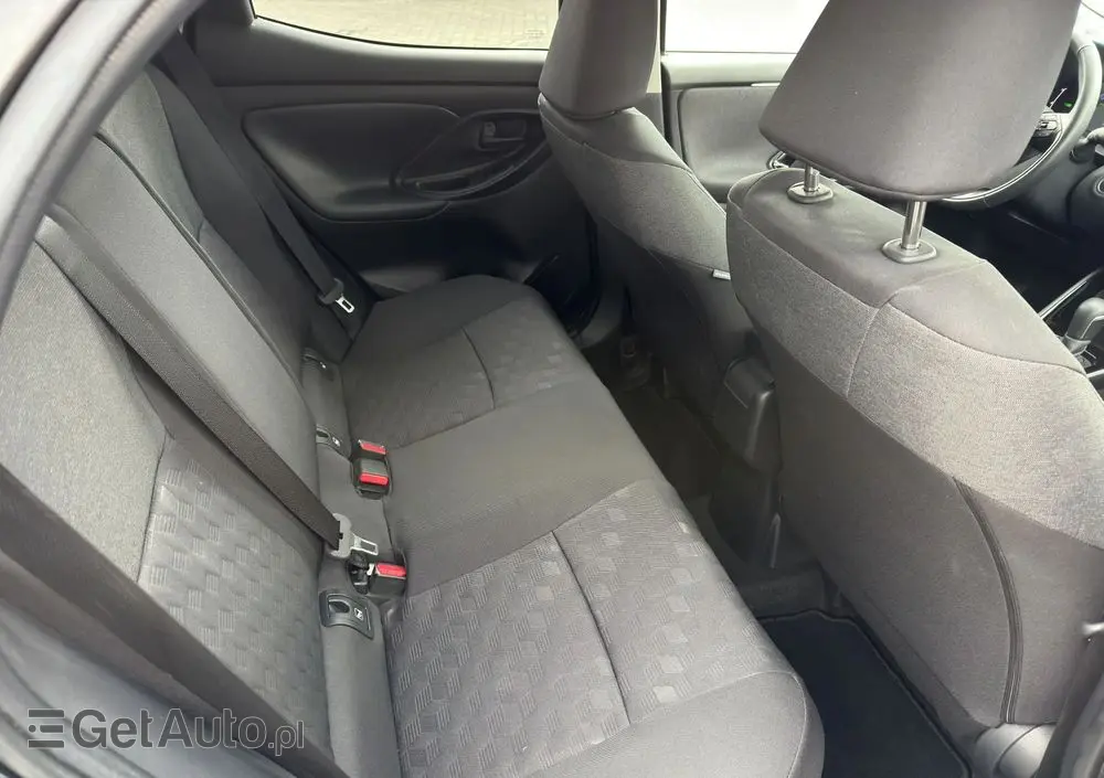 TOYOTA Yaris Hybrid 1.5 VVT-i Elegant