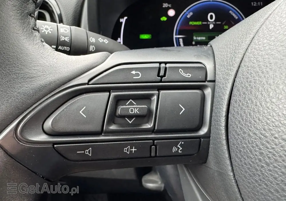 TOYOTA Yaris Hybrid 1.5 VVT-i Elegant