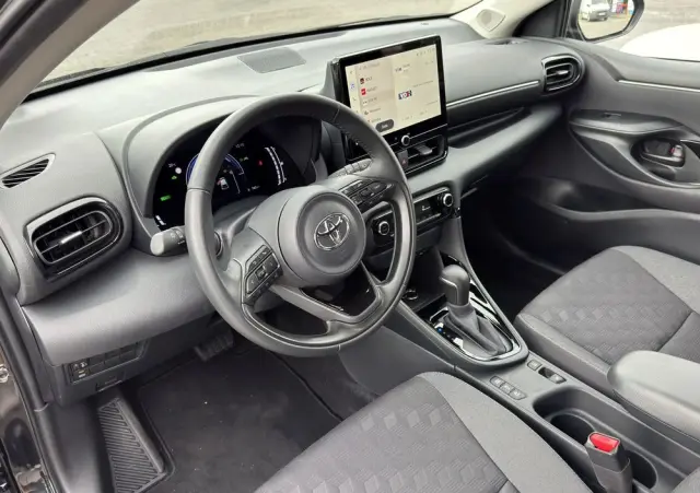 TOYOTA Yaris Hybrid 1.5 VVT-i Elegant