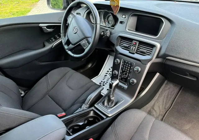 VOLVO V40 D2 Drive-E Kinetic