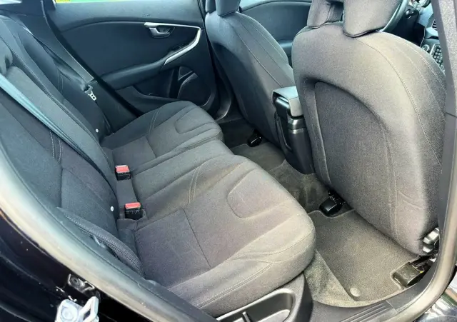 VOLVO V40 D2 Drive-E Kinetic