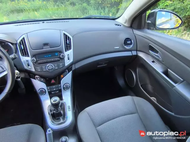 CHEVROLET Cruze 