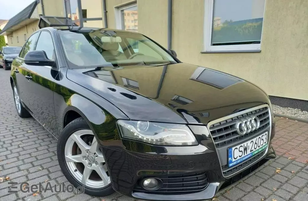 AUDI A4 