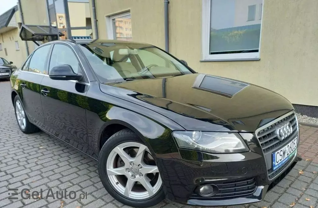 AUDI A4 