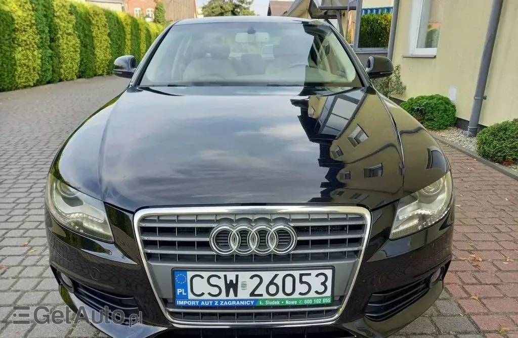 AUDI A4 