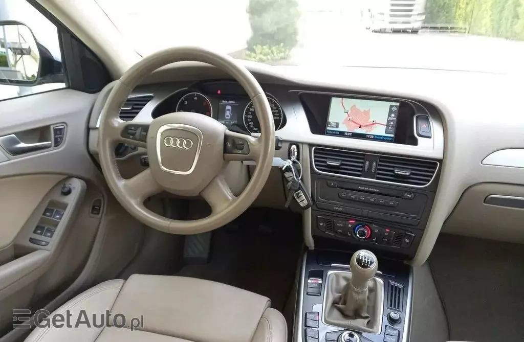 AUDI A4 