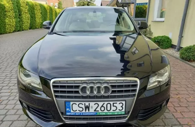 AUDI A4 