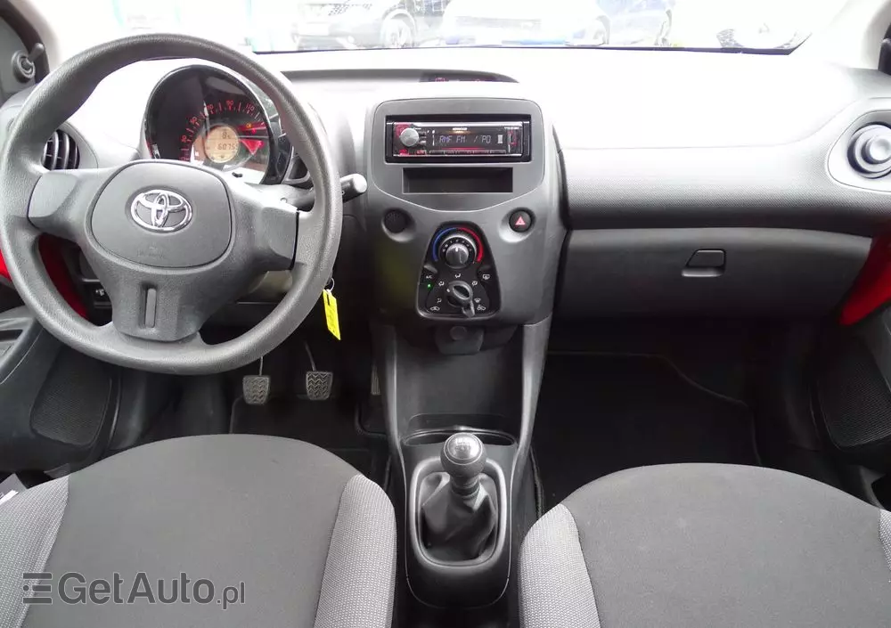 TOYOTA Aygo X-business