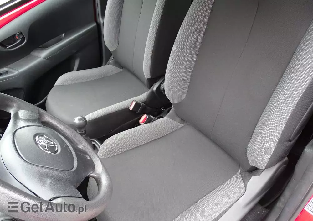 TOYOTA Aygo X-business