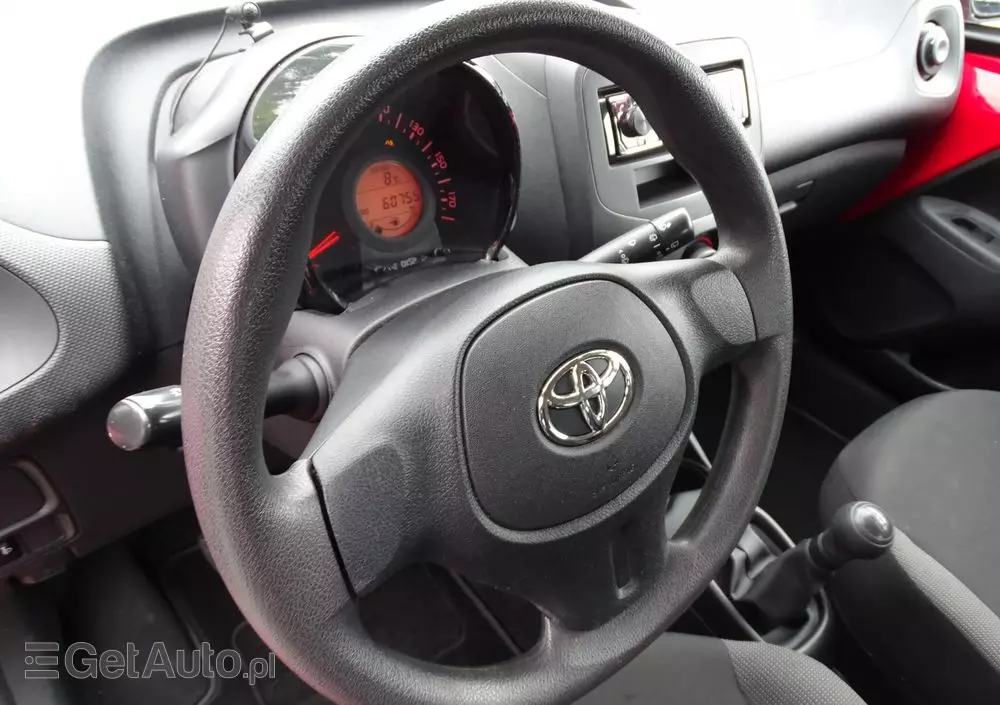 TOYOTA Aygo X-business