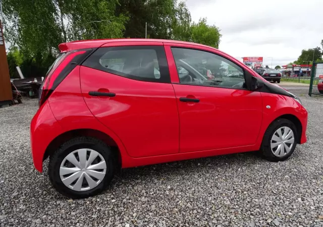TOYOTA Aygo X-business