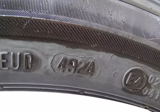 TOYOTA Aygo X-business