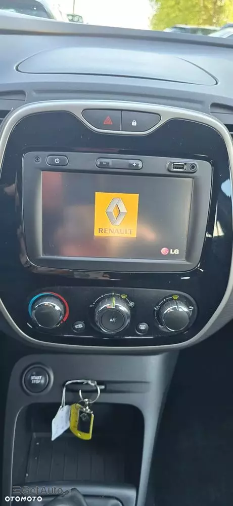 RENAULT Captur 