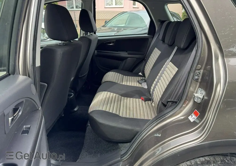 FIAT Sedici 1.6 16V 4x4 Emotion