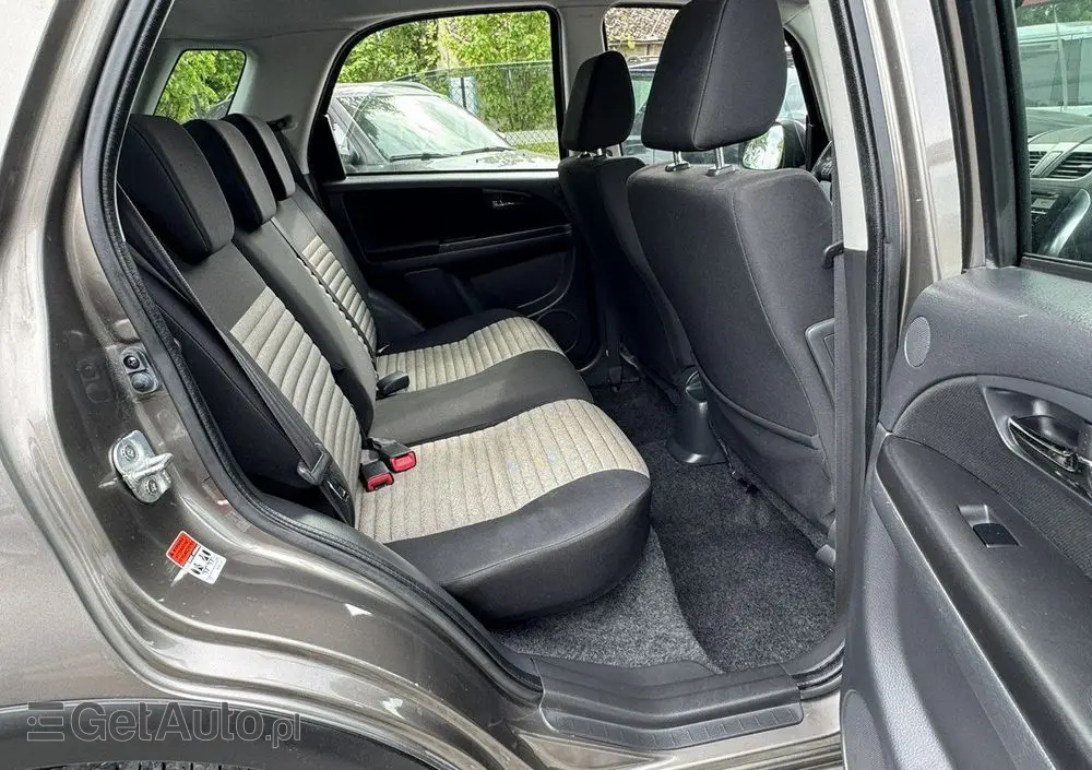 FIAT Sedici 1.6 16V 4x4 Emotion