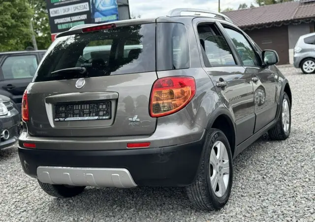 FIAT Sedici 1.6 16V 4x4 Emotion