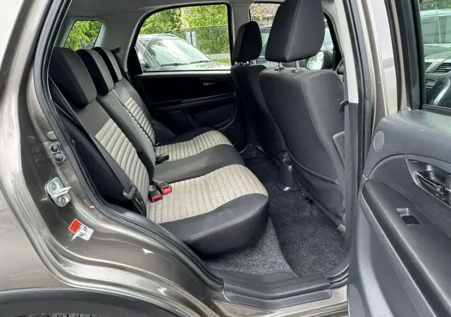 FIAT Sedici 1.6 16V 4x4 Emotion