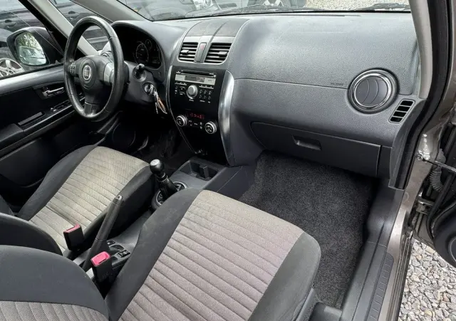 FIAT Sedici 1.6 16V 4x4 Emotion