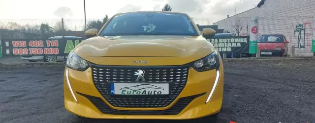 PEUGEOT 208 