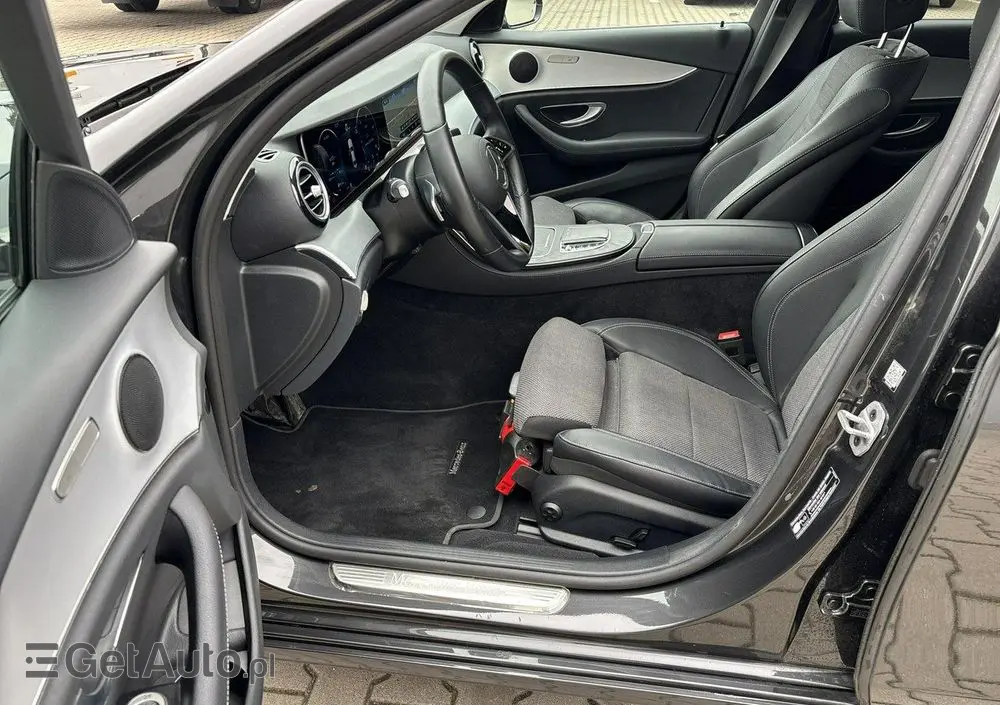 MERCEDES-BENZ Klasa E 