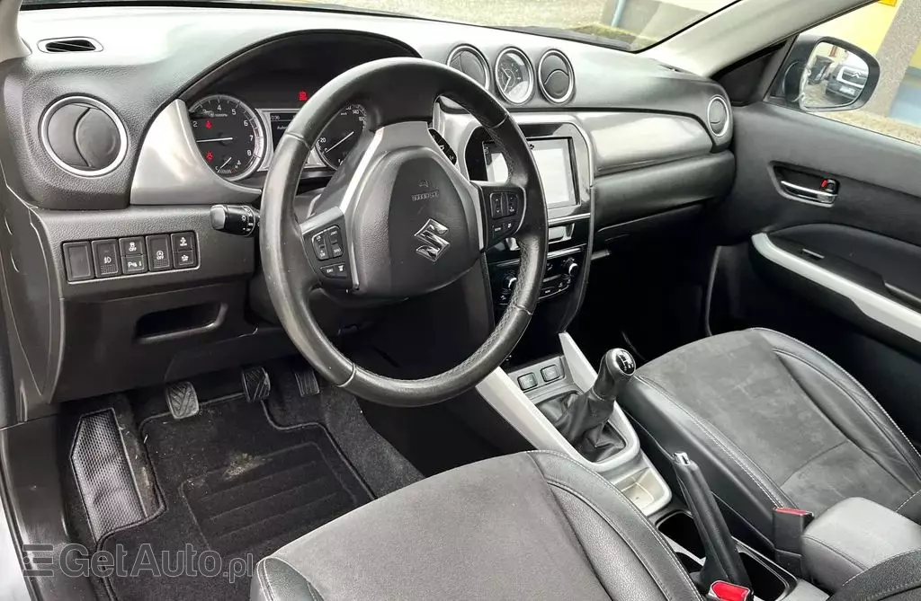 SUZUKI Vitara 