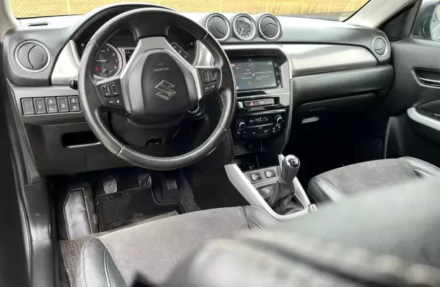 SUZUKI Vitara 