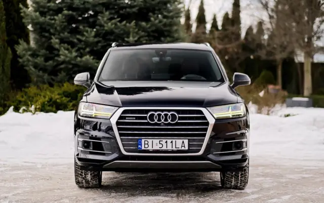 AUDI Q7 