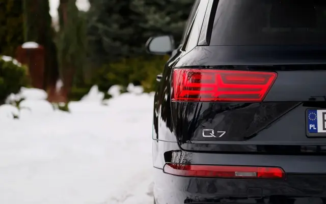 AUDI Q7 