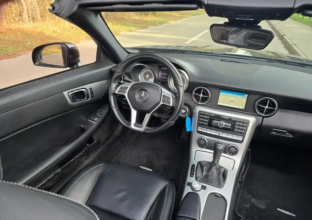MERCEDES-BENZ SLK 200 BlueEFFICIENCY 7G-TRONIC Roadster pur