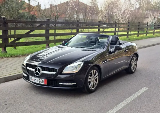 MERCEDES-BENZ SLK 200 BlueEFFICIENCY 7G-TRONIC Roadster pur