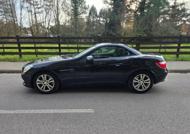 MERCEDES-BENZ SLK 200 BlueEFFICIENCY 7G-TRONIC Roadster pur